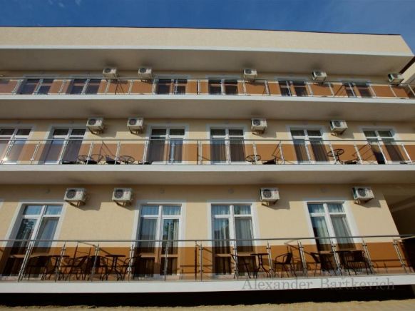 Гостевой дом Greek Hotel