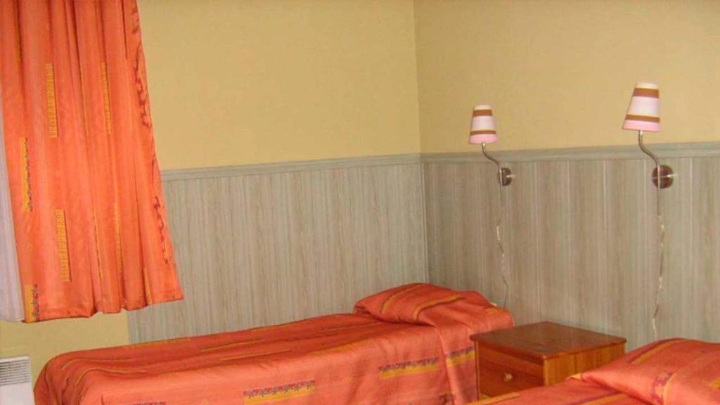 Двухместный (Стандартный двухместный номер с 1 кроватью или 2 отдельными кроватями) курортного отеля Аврора, Луга