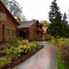 Своя ухоженная территория, Дом отдыха ВКС-Кантри
