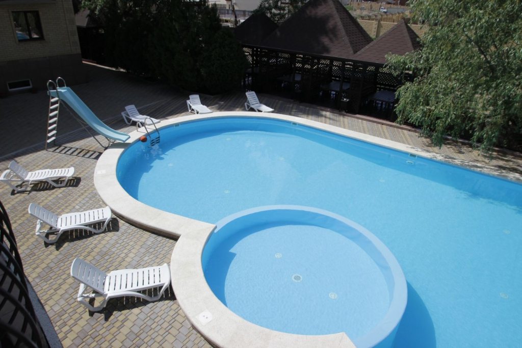 Открытый плавательный бассейн гостиницы «Долина Сукко» 2*, Сукко
