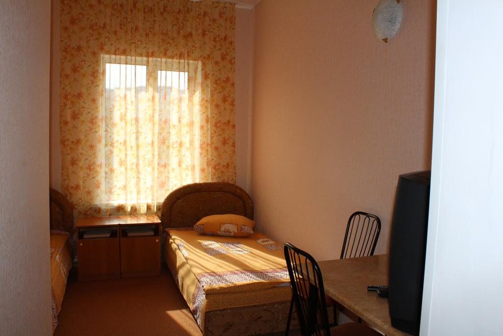 Двухместный (Двухместный номер с 2 отдельными кроватями и видом на горы) отеля Inn Alina, Шебалино