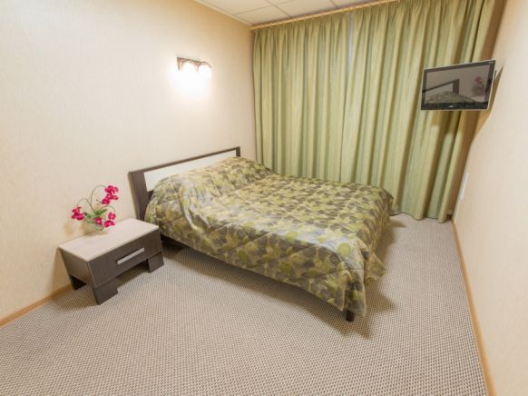 Гостиница Черный Мыс, Сургут