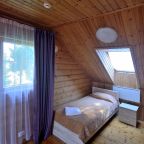 Коттедж (Ольха), Коттеджный поселок Демино