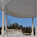 Отдых у Ротонды на берегу Волги