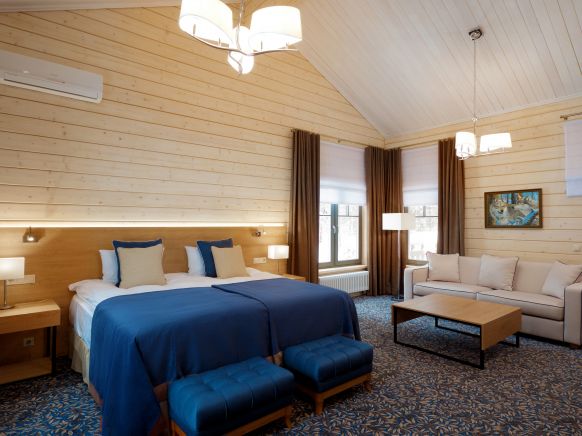 Фотография номера гостиницы Cosmos Коллекшн Изумрудный лес