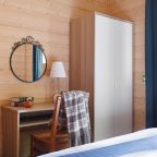 Дом (С 5 спальнями (Генеральский дом)), База отдыха Ладога-озеро