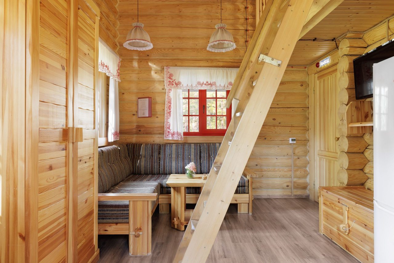 Дом (Сосновый с односпальными кроватями), База отдыха Ладога-озеро