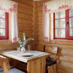 Дом (Сосновый с односпальными кроватями), База отдыха Ладога-озеро