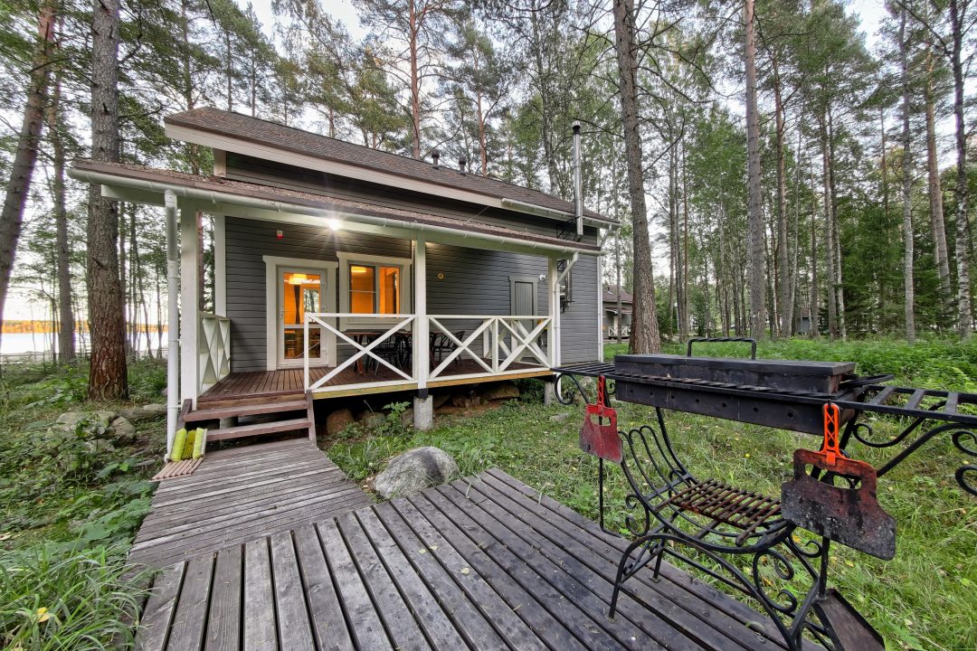Дом (Дом с 2 спальнями (дом Охотника)) базы отдыха Ладога-озеро, Приозерск