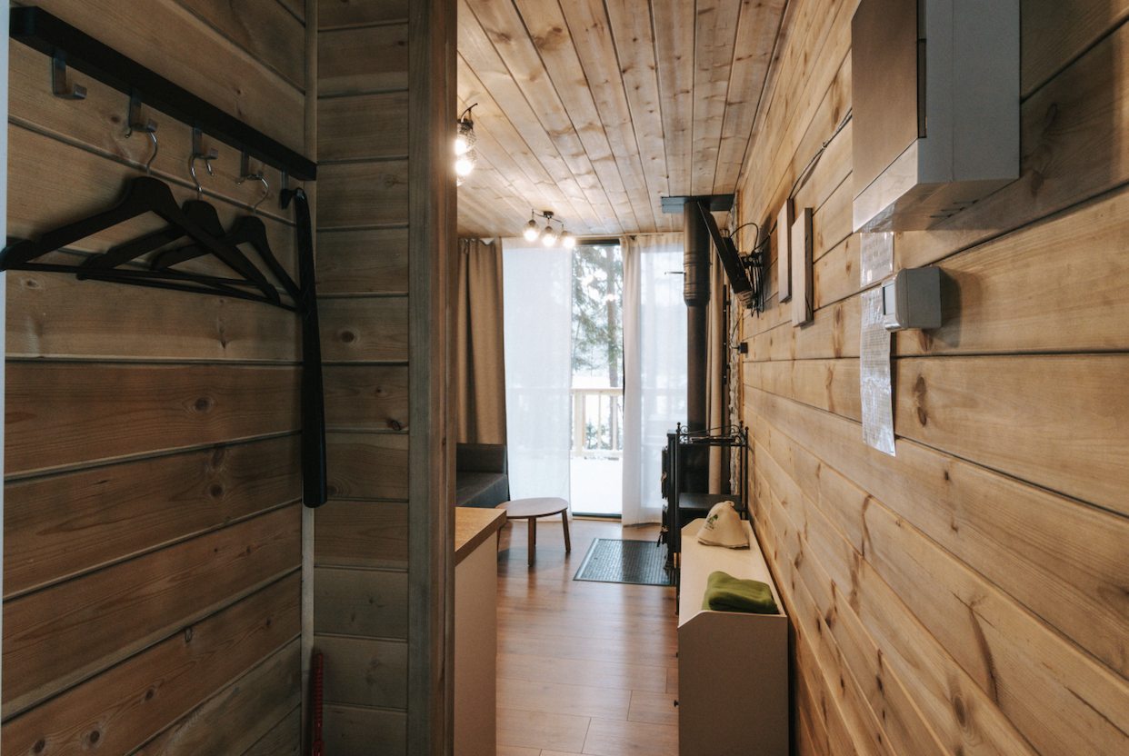 Двухкомнатный дом с горячей купелью