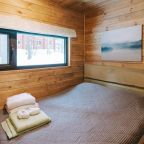 Двухкомнатный дом с горячей купелью