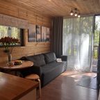 Двухкомнатный дом с горячей купелью