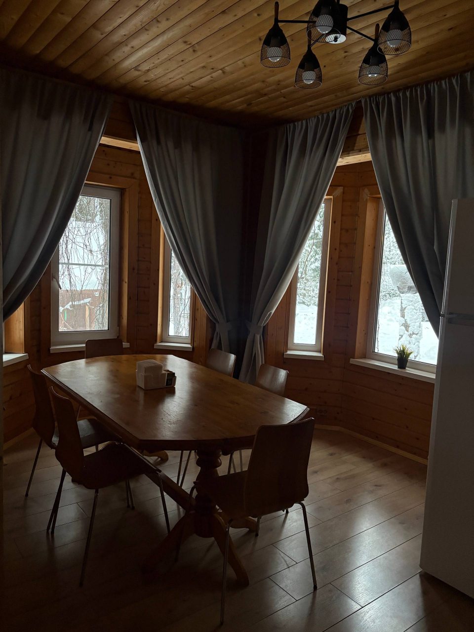 Семейный коттедж с горячей купелью