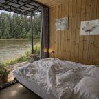 Дом (На воде с бочкой фурако), База отдыха Истра Коттедж