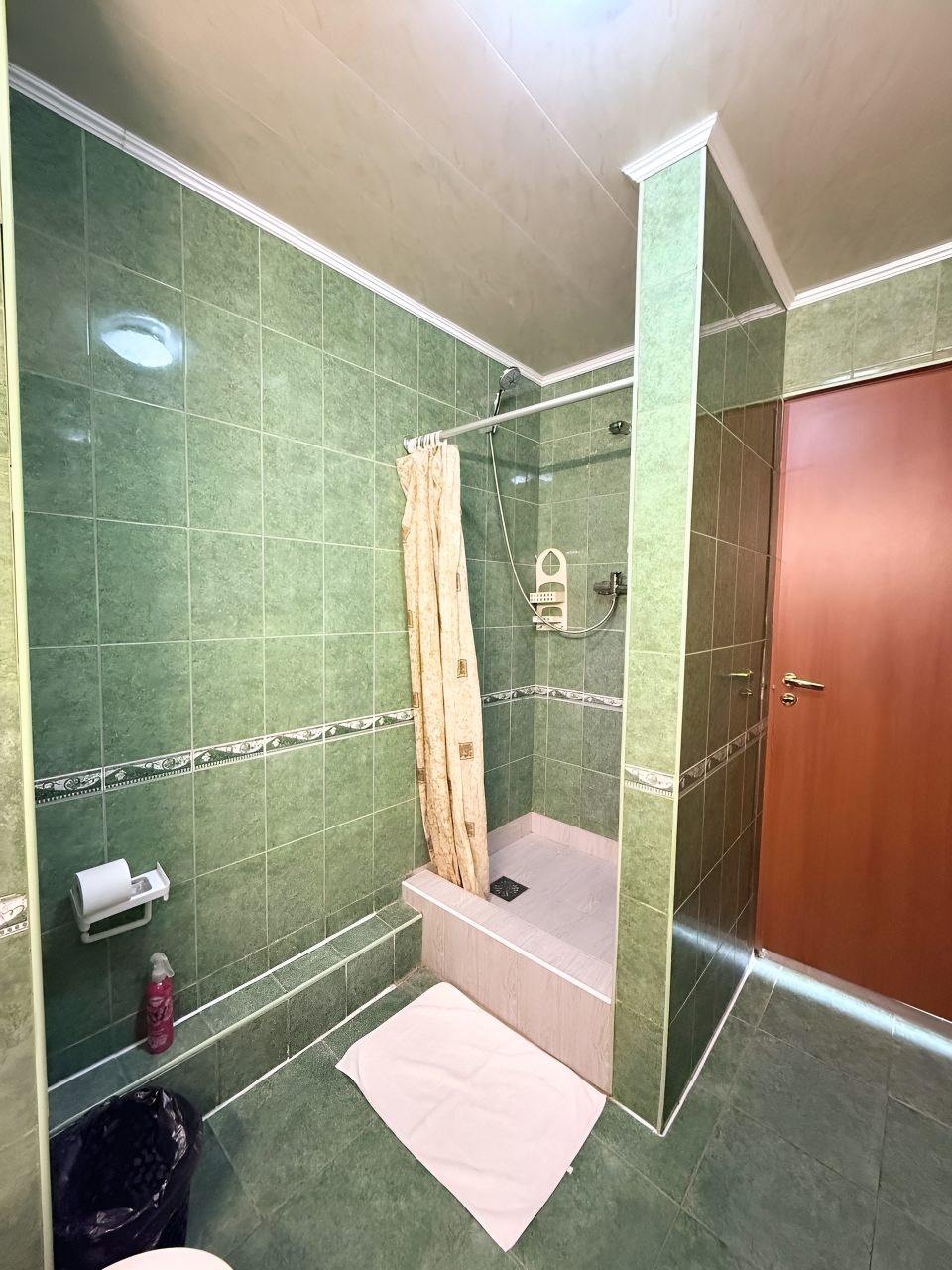 Люкс, Отель Афродита