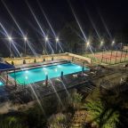 Бассейн, Туристский комплекс Танаис