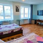 Полулюкс (Стандарт трехместный с одной широкой и одной стандартной кроватью), Мини-отель Четыре Камня