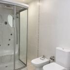 Люкс, Отель Райгонд