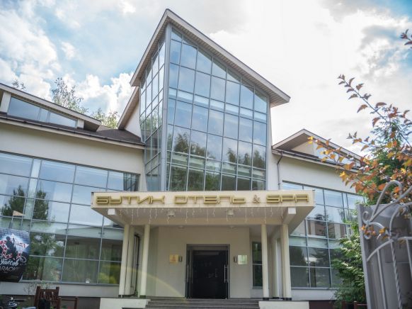 Отель Аристократ, Белоозёрский