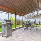 Коттедж, Отель Аристократ