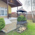 Коттедж, Отель Аристократ