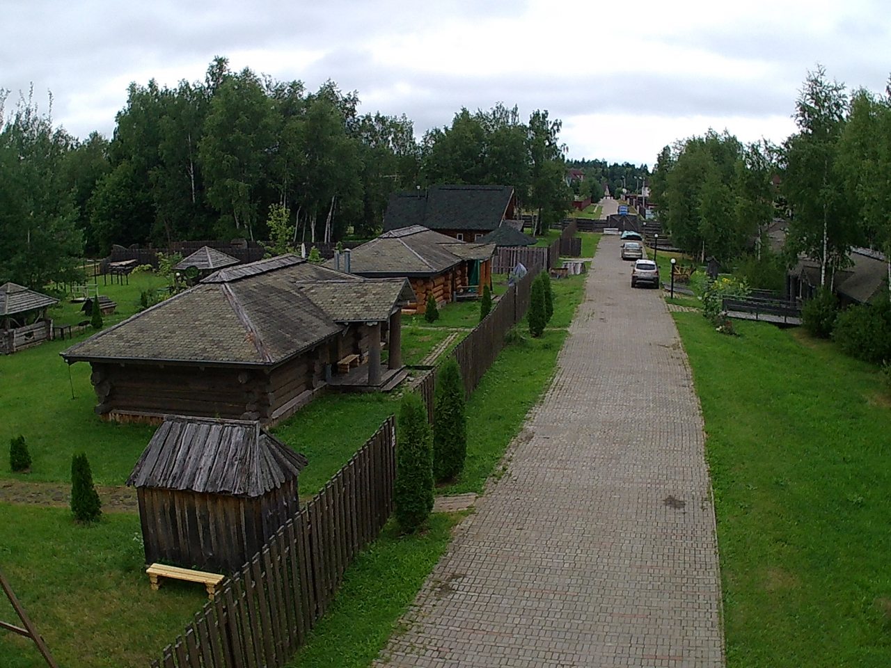 Парковка, Коттедж Подмосковный домик