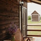 Дом (Дом с 1 спальней (3 взрослых)), База отдыха Родное