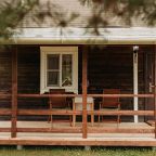 Дом (Дом с 1 спальней (3 взрослых)), База отдыха Родное