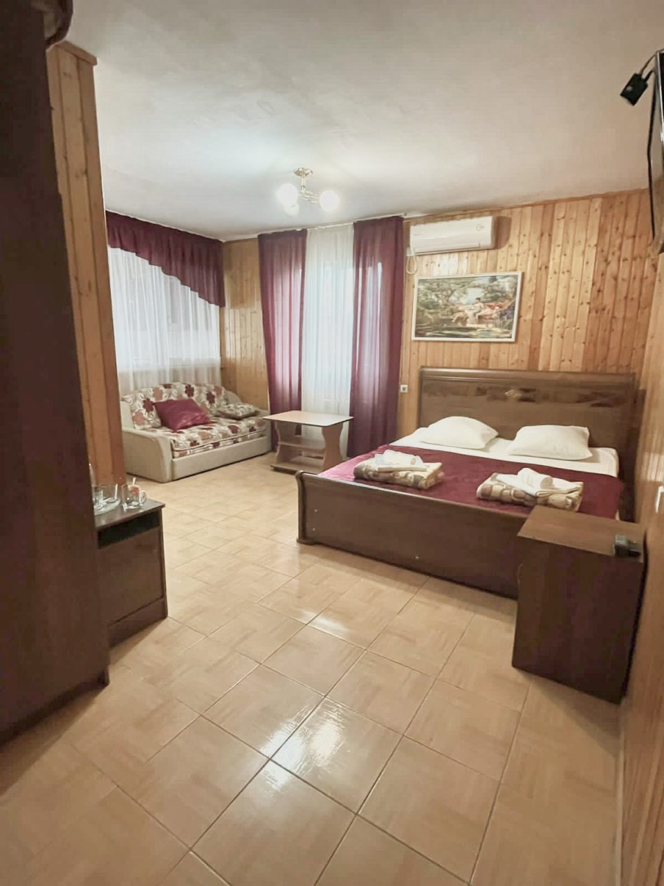 Четырехместный, Гостевой дом У Луизы