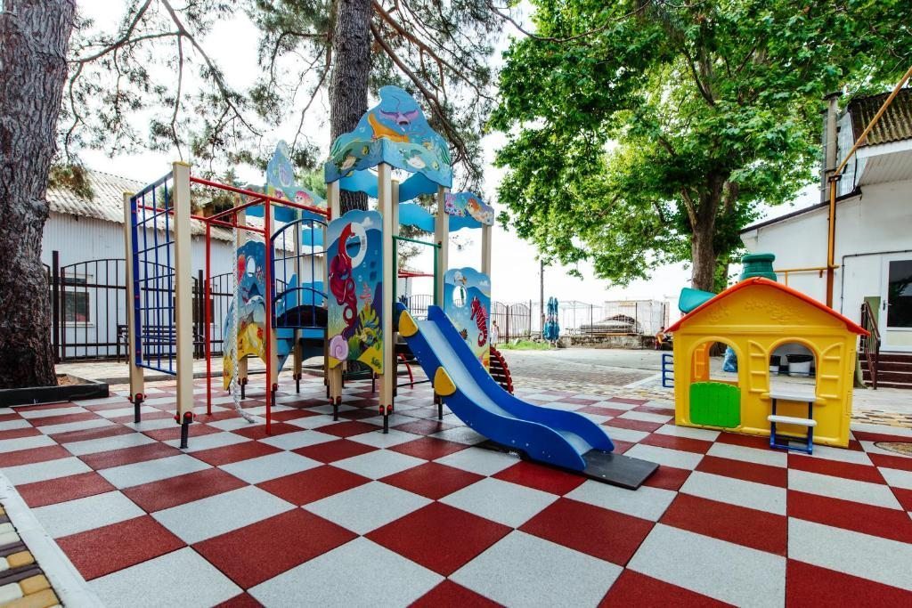Детская игровая площадка, Парк-Отель Салют