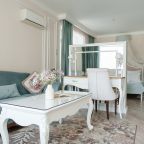 Люкс (Provence люкс с балконом № 40), Отель Лель