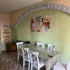 Апартаменты (Двухкомнатные с кухней и балконом), Гостевой дом На улице Киевская