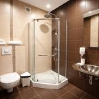 Трехместный (Стандартный с двуспальной и 1 односпальной кроватями), Отель Villa Vita