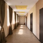 Трехместный (Стандартный с двуспальной и 1 односпальной кроватями), Отель Villa Vita