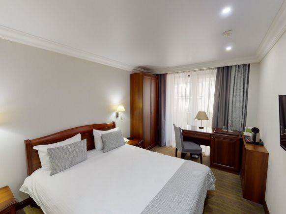 Фотография номера гостиницы Платан Южный