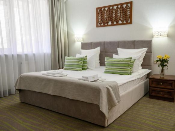 Фотография номера гостиницы Платан Южный