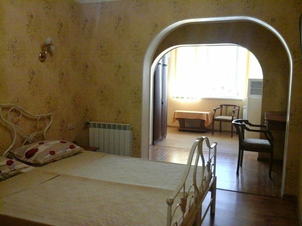 Двухместный (Двухместный номер с 1 кроватью или 2 отдельными кроватями и ванной комнатой) гостевого дома Карина, Сочи