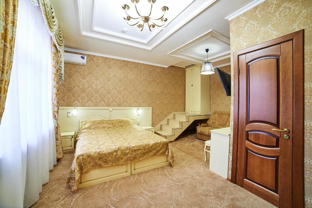 Двухместный (Улучшенный двухместный номер с 1 кроватью или 2 отдельными кроватями) мини-отеля Аюк, Кисловодск