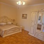 Студио, Гостиница Версаль в Пашковском