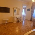 Студио, Гостиница Версаль в Пашковском