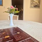 Студио, Гостиница Версаль в Пашковском