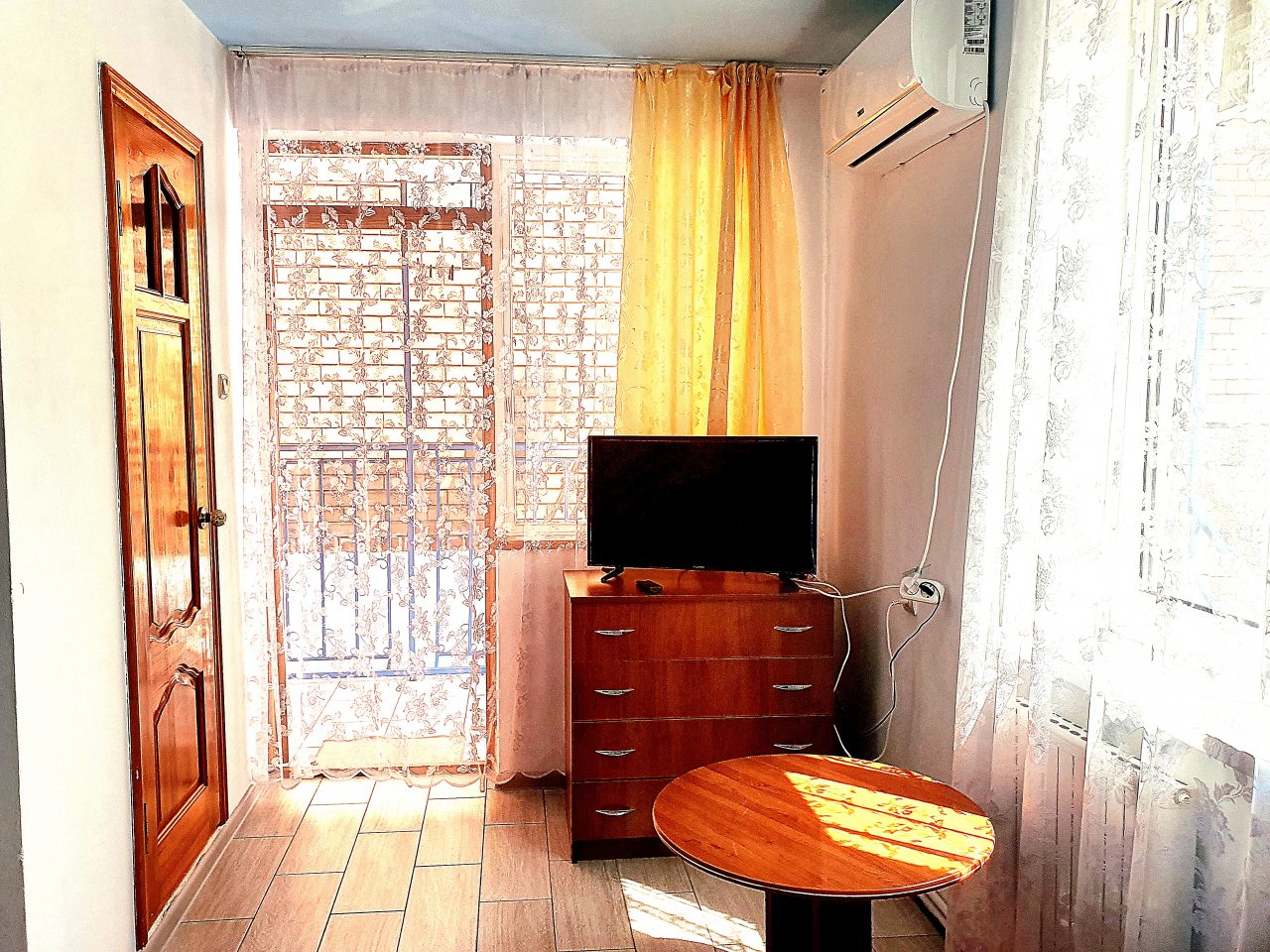 Трехместный (Стандарт с односпальными кроватями) гостевого дома В гостях у Светланы, Анапа