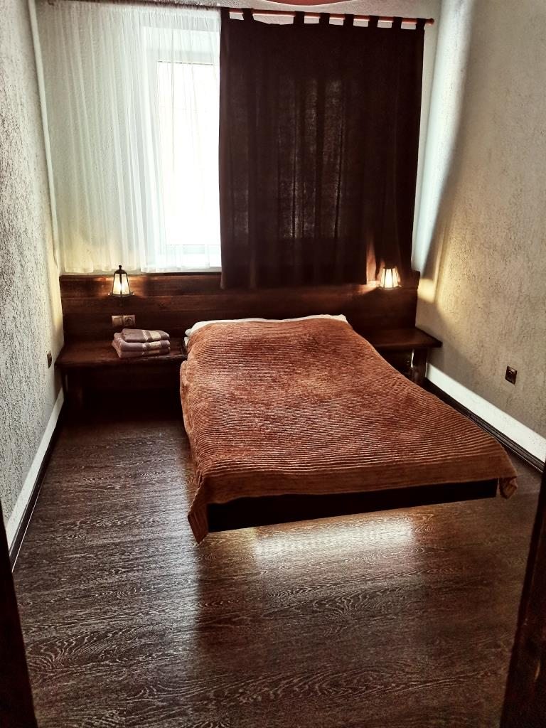 Люкс (Люкс с 2 спальнями) гостиницы Золотое Крыло на Бугарева, Новокузнецк