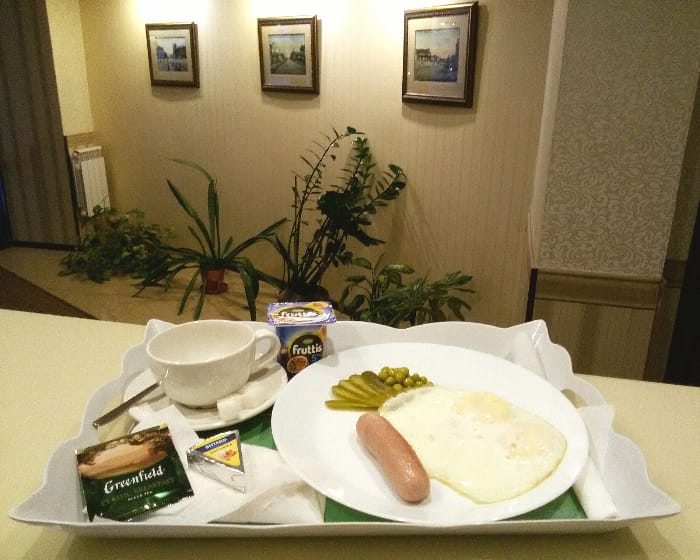 Завтрак в номер, Grad Hotel