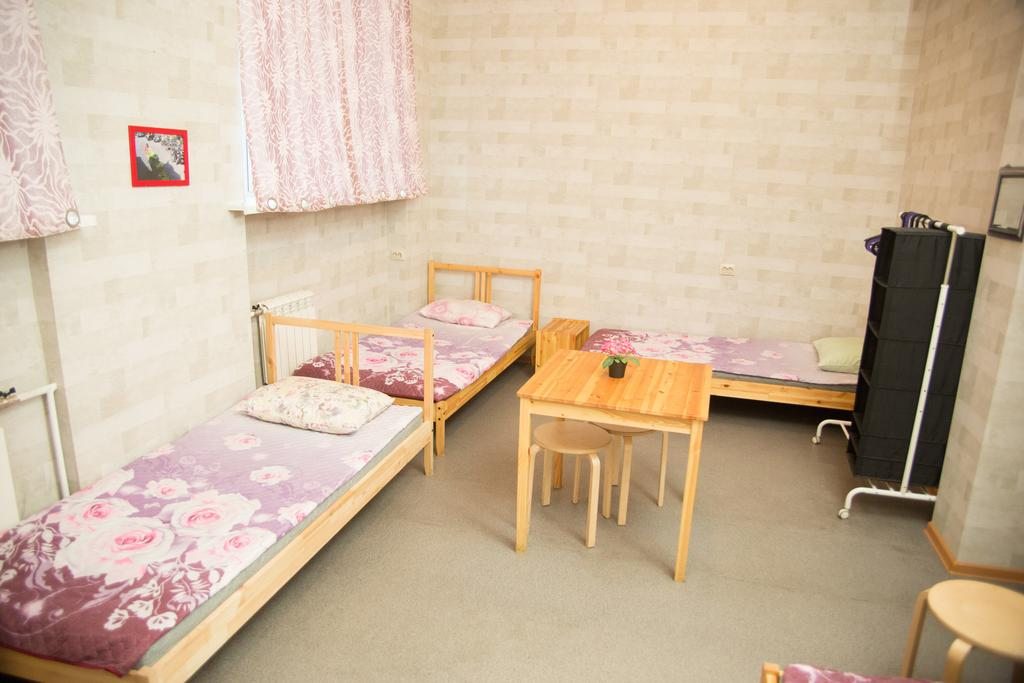 Номер (Кровать в общем четырехместном номере) хостела Пушкинъ, Новокузнецк