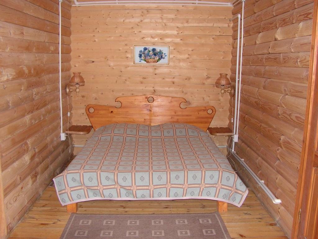 Семейный (Двухместный номер с 1 диваном-кроватью (для 3 взрослых)) мини-отеля Ипатьевская слобода, Кострома