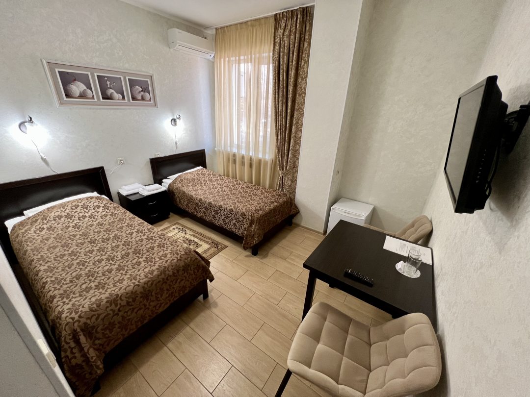 Двухместный (Стандарт, С 2-мя односпальными кроватями) гостиничного комплекса Белые росы, Белгород