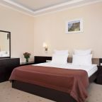 Номер (Студия), Санаторий Русь