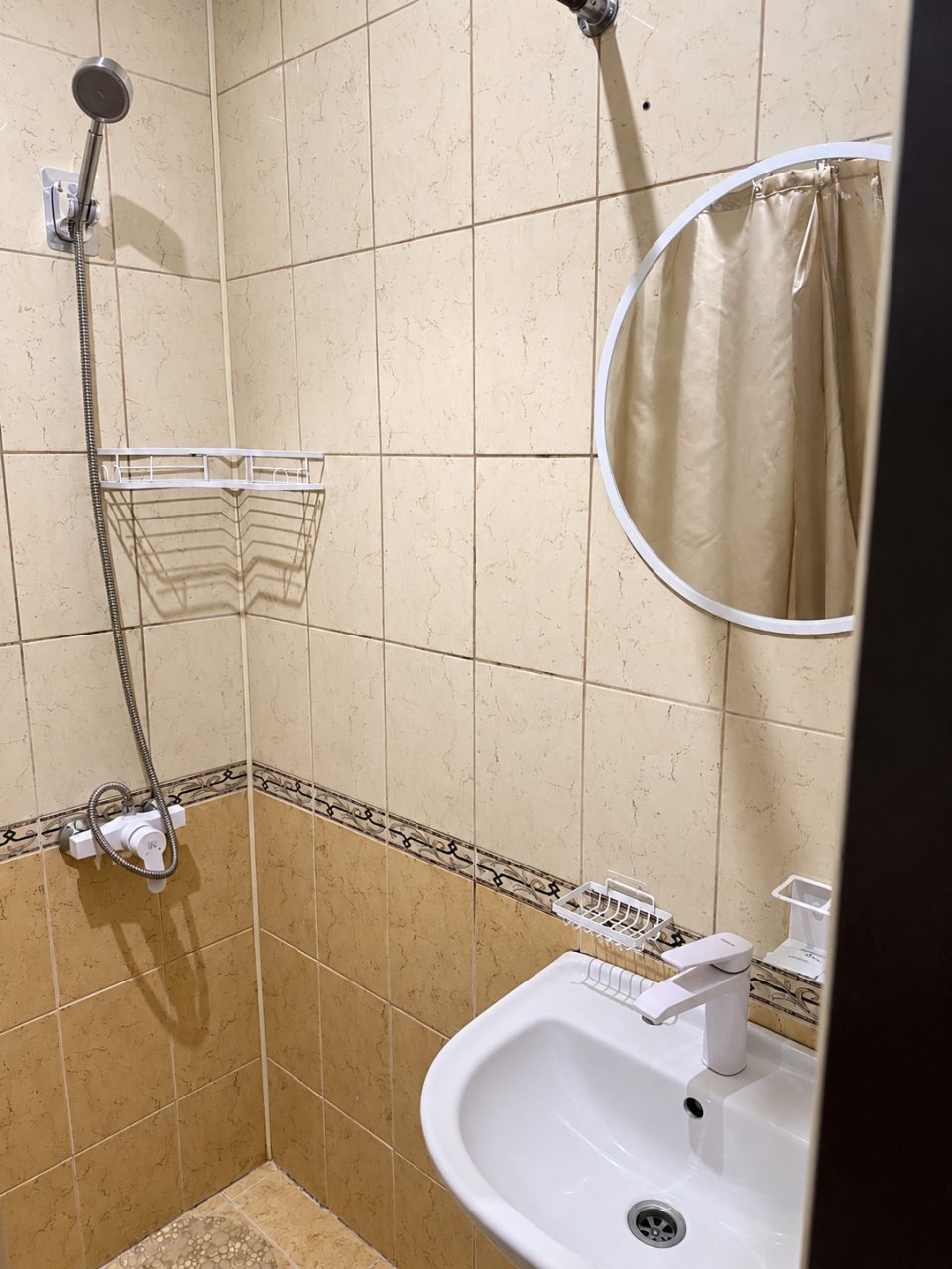 Трёхместный и более (Стандарт), Отель Каштан