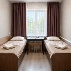 Двухместный (Эконом с 2 кроватями душ/туалет на этаже), Отель Каштан